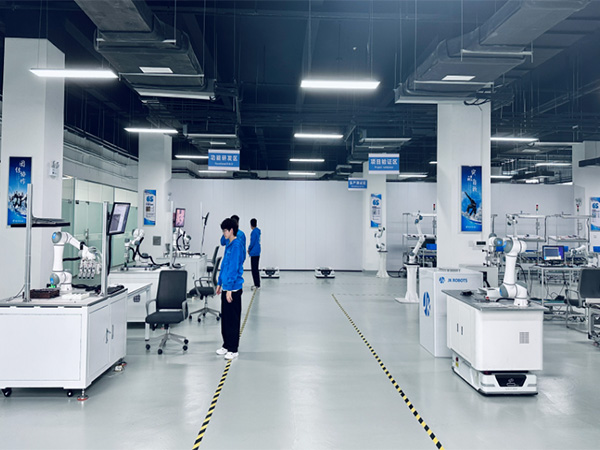 中奕科技攜手岳信，IP56X 砂塵試驗箱開啟產(chǎn)品防塵新征程